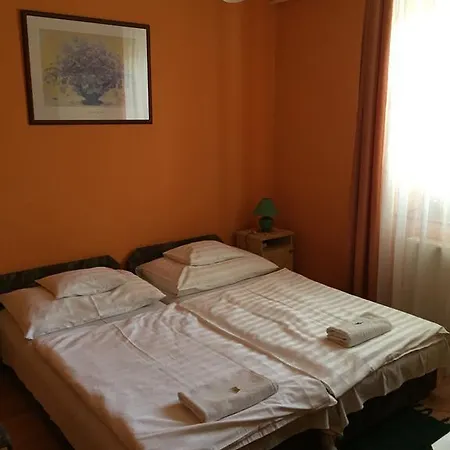 Apartman Dora Hajduszoboszlo Exterior photo
